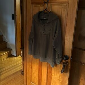 Aerie size medium 3/4 zip sweatshirt.
